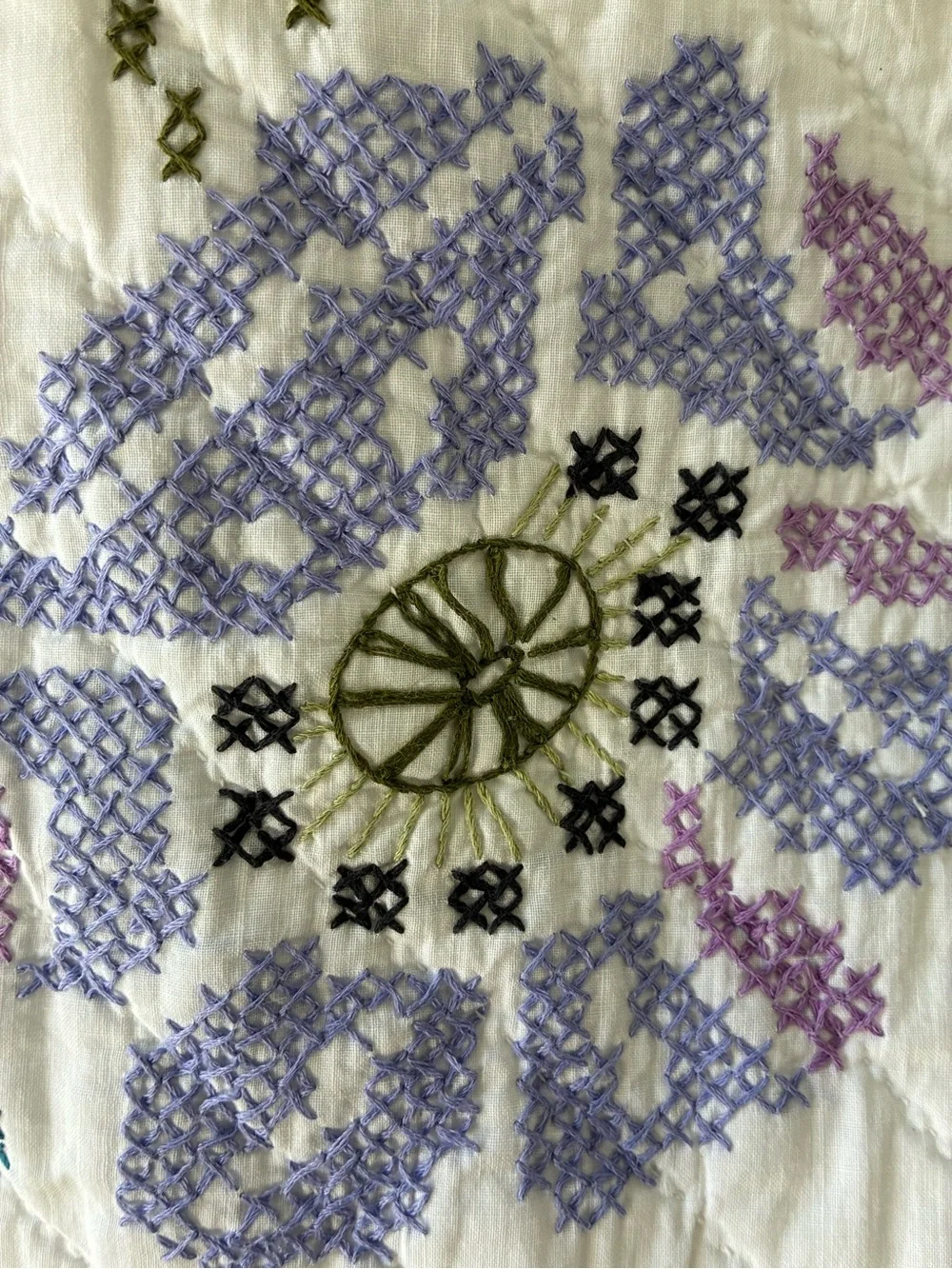 Floral Cross-Stitch White Quilt Bedspread with Pink & Purple Accents